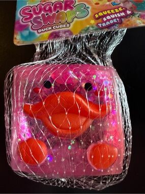 New Orb Curiosities Sugar Swap Duck Cubes Pink Squishy Glitter Toy 5+ Squeeze